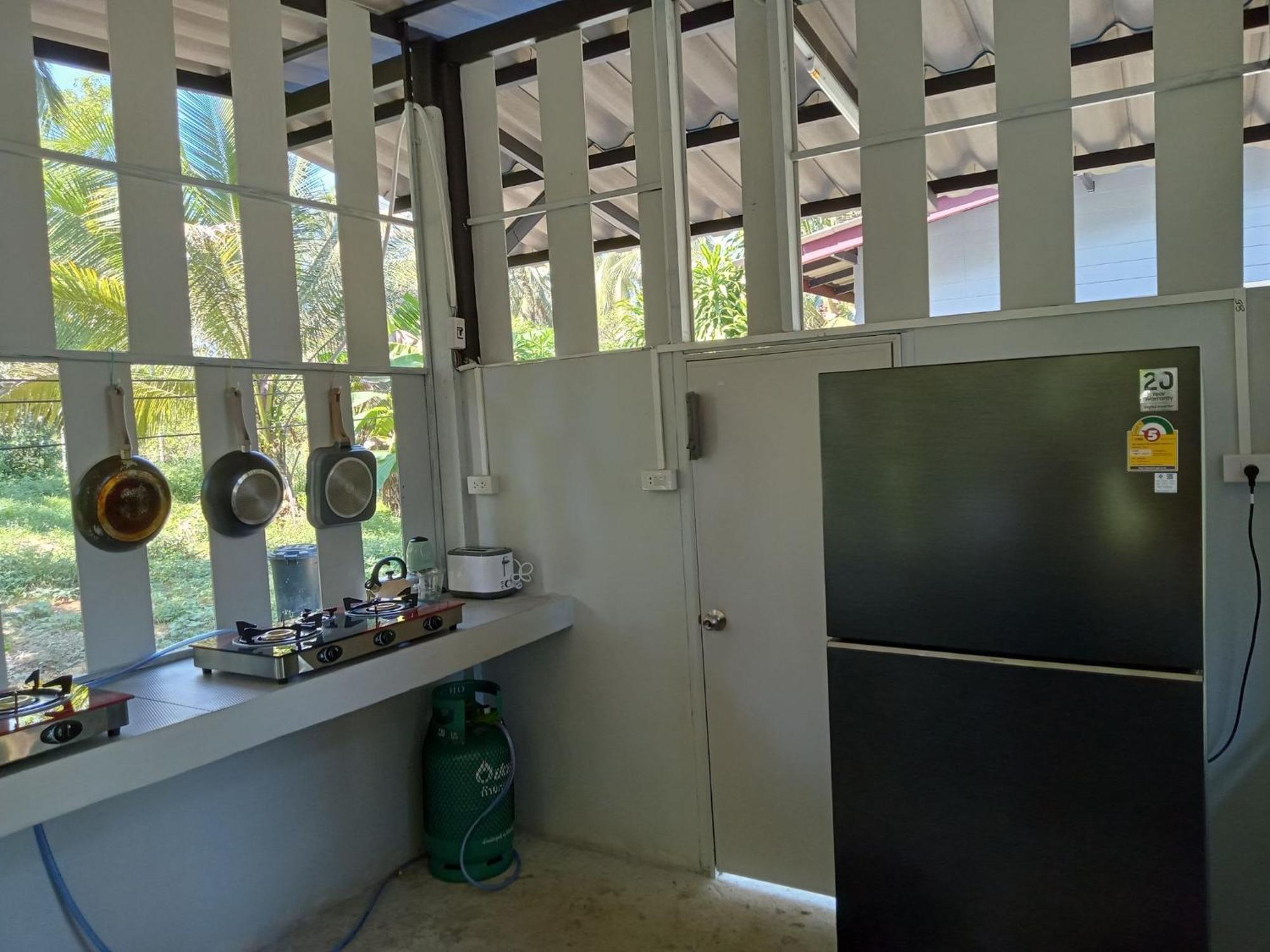 Family Resort Koh Phayam Eksteriør billede