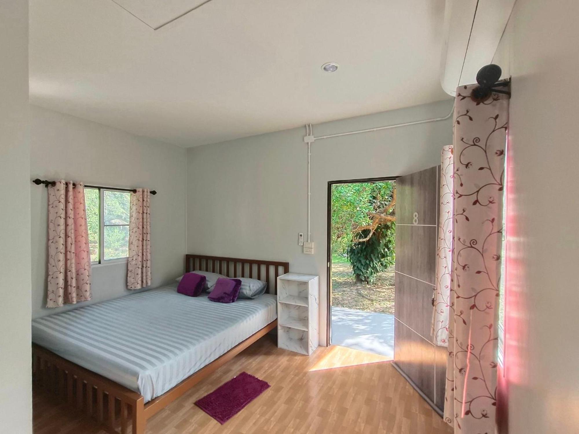 Family Resort Koh Phayam Eksteriør billede